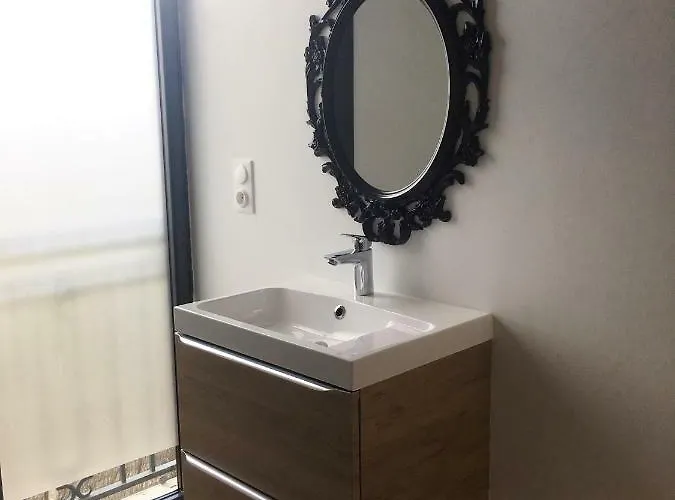 Maison Mignardise - Cite לינה וארוחת בוקר 4*